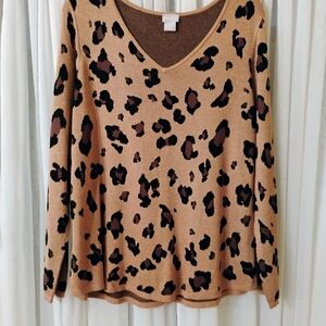 Chico's Tan Leopard Print V-Neck Lightweight Sweater with Black and Brown Spots